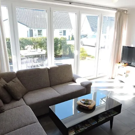 - Haus Apartment *